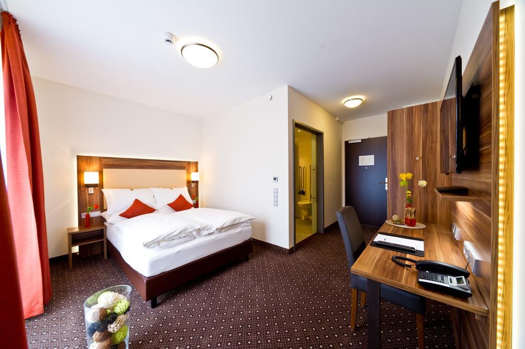 Wohlfuehl-Hotel Neu Heidelberg Bagian luar foto