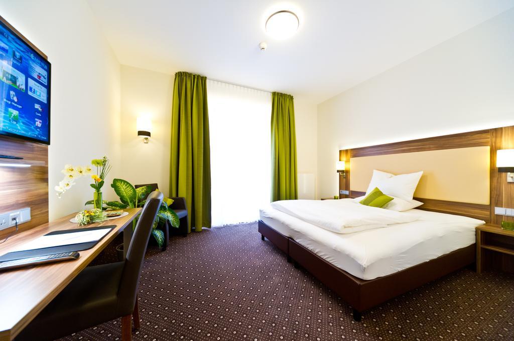 Wohlfuehl-Hotel Neu Heidelberg Bagian luar foto